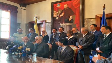 Yordano Di Marzo recibe el Doctorado Honoris Causa en Arte de la ULA