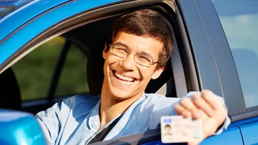 EEUU | Nueva York entrega licencia de conducir a menores de edad (+Requisitos)