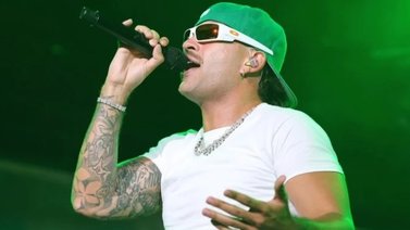 Feid inicia su show en la Copa América con su último éxito ‘Luna’ (+Video)