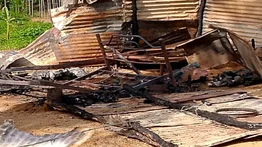 Dos niños murieron en un incendio provocado por su padrastro para vengarse de su madre