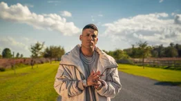 Moa Rivera llega a Colombia para cantar “Monedita” en los Premios íconos