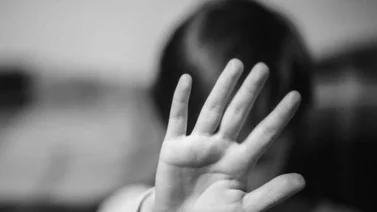 Niño fue agredido sexualmente por sus compañeros del colegio