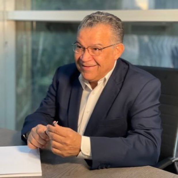 Tras retirar apoyo a Benjamín Rausseo, el partido Redes se une a otro candidato presidencial Tras retirar apoyo a Benjamín Rausseo, el partido Redes se une a otro candidato presidencial
