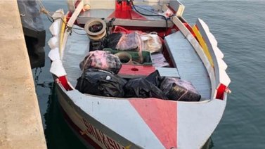 Rescatan a 17 venezolanos que naufragaron cuando intentaban llegar a Curazao