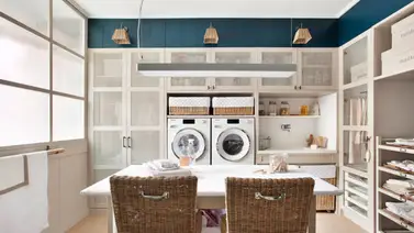 Separar el lavandero con estilo: consejos para una lavandería integrada Separar el lavandero con estilo: consejos para una lavandería integrada