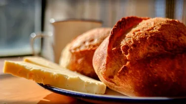 Así se preparan las marraquetas, protagonistas del desayuno chileno