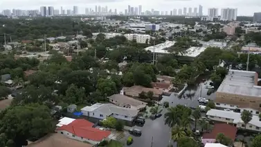 Carros y casas se hundieron al sur de Florida por las intensas lluvias (+Videos) Carros y casas se hundieron al sur de Florida por las intensas lluvias (+Videos)