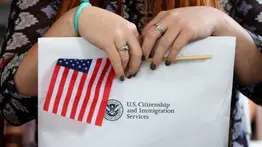 Estos migrantes obtienen con más facilidad la ciudadanía estadounidense