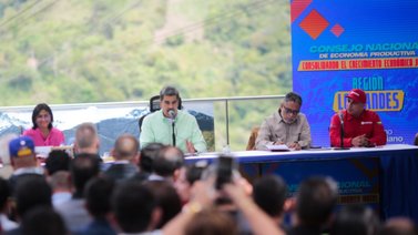 Maduro aprueba nuevos créditos para mujeres y jóvenes emprendedores