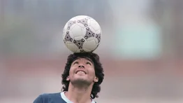 Justicia francesa ordena la incautación del Balón de Oro mundialista de Maradona