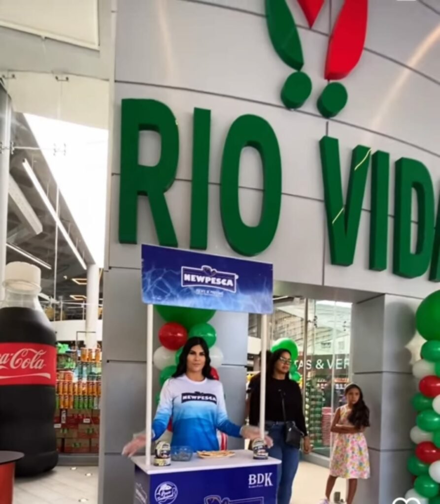 Inauguran novedoso supermercado-restaurante en el centro de Caracas Inauguran novedoso supermercado-restaurante en el centro de Caracas