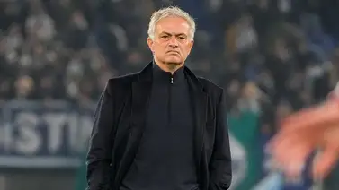 Fenerbahçe presenta a José Mourinho como nuevo entrenador Fenerbahçe presenta a José Mourinho como nuevo entrenador