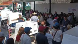 Dos muertos dejan ataques a recintos electorales de México