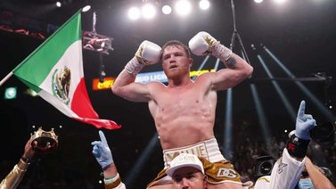 Canelo Álvarez renuncia a título de la FIB