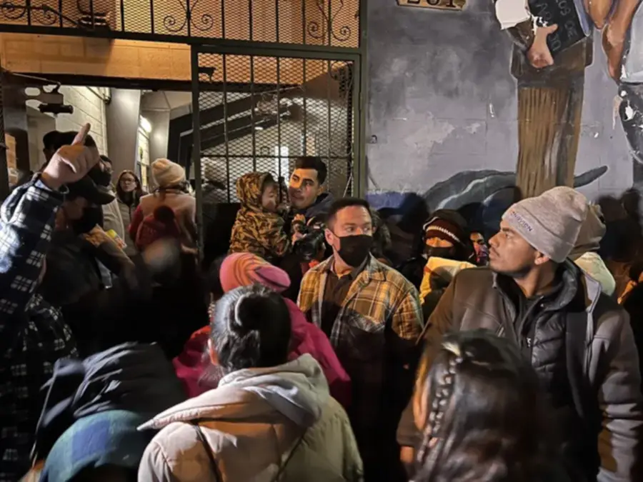 Nueva York y Chicago solicitaron 2 millones de permisos laborales para indocumentados