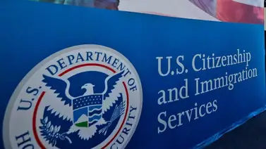 Uscis | ¿Se puede solicitar asilo por una llamada telefónica? (+Detalles) Uscis | ¿Se puede solicitar asilo por una llamada telefónica? (+Detalles)