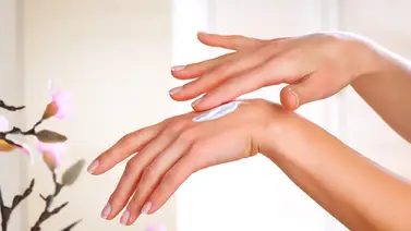 Consejos para cuidar las manos a partir de los 50 años Consejos para cuidar las manos a partir de los 50 años