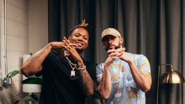 Ronald Acuña Jr. firma convenio con empresa de Bad Bunny
