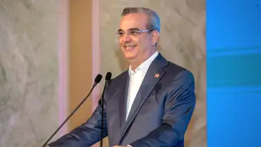 Luis Abinader lidera los resultados y asegura su reelección en República Dominicana Luis Abinader lidera los resultados y asegura su reelección en República Dominicana