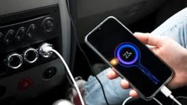 ¿Cargar el celular en el carrro destruye la batería?