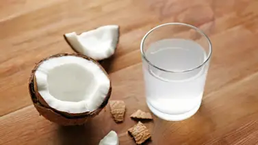 Cómo consumir agua de coco para absorber sus nutrientes Cómo consumir agua de coco para absorber sus nutrientes