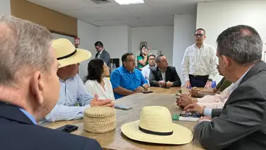 LO ÚLTIMO: Ocho alcaldes anuncian su respaldo a Edmundo González LO ÚLTIMO: Ocho alcaldes anuncian su respaldo a Edmundo González