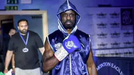 ¡Una tragedia! Muere boxeador durante su primera pelea en Inglaterra