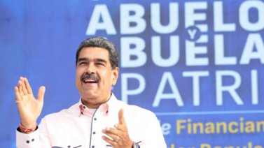 Maduro promulgó ley para la conexión aérea directa con China