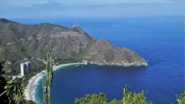 Realizarán mega limpieza subacuática en la Bahía de Cata Realizarán mega limpieza subacuática en la Bahía de Cata