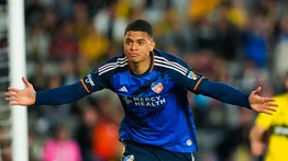 Kevin Kelsy se estrena como goleador en la MLS (+Video)