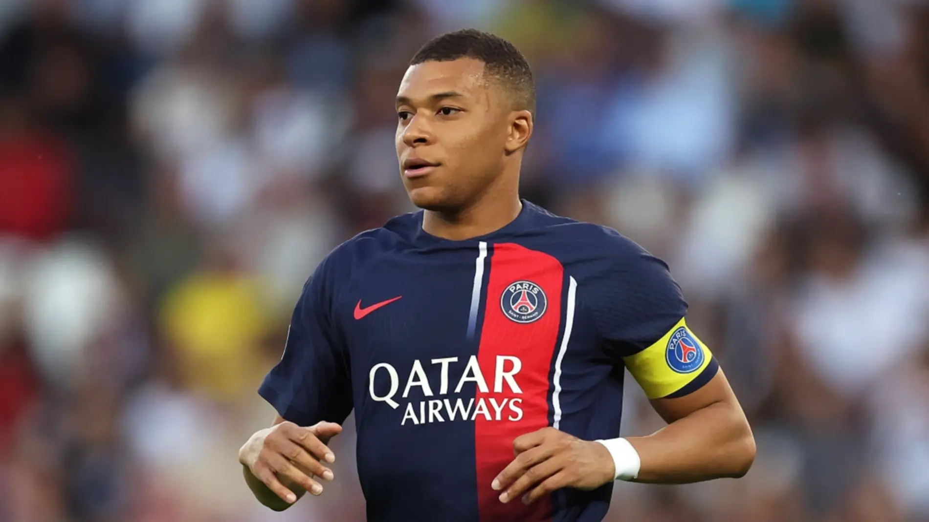 Kylian Mbappé se despide de la afición del PSG