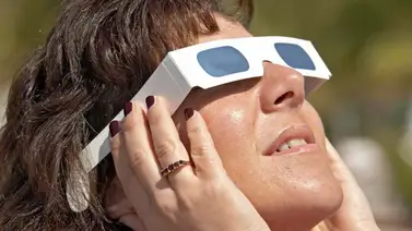 ¿Cómo proteger tus ojos durante un eclipse y qué pasa si miras sin protección? ¿Cómo proteger tus ojos durante un eclipse y qué pasa si miras sin protección?