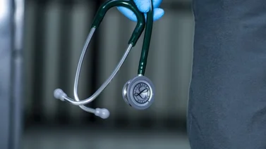 Florida: Nueva ley permite a los médicos extranjeros obtener licencia