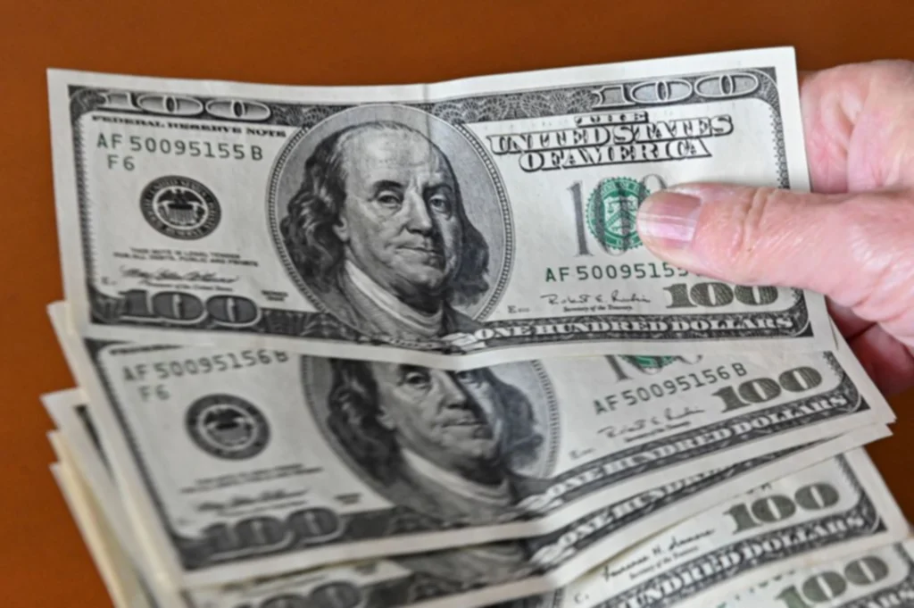 Argentina empezará a imprimir billetes de 10.000 pesos debido a la inflación