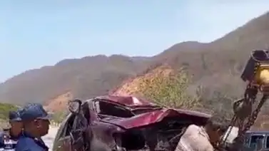 Esposa de gobernador del estado Sucre sufrió aparatoso accidente Esposa de gobernador del estado Sucre sufrió aparatoso accidente