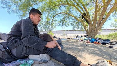 Migrante venezolano revela travesía en tren para llegar a Juárez