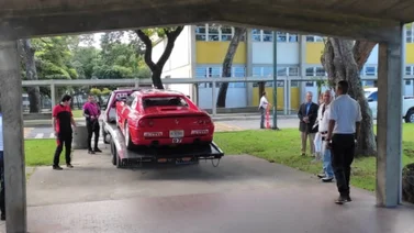Multan a Decano de la UCV por modificar accesos para ingresar un Ferrari a la Facultad de Arquitectura (+Detalles)