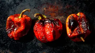 Así debes asar tus pimentones para incorporarlos a tus ensaladas Así debes asar tus pimentones para incorporarlos a tus ensaladas