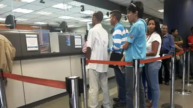 Bancos en Venezuela entregan dólares por taquilla y estos son los requisitos Bancos en Venezuela entregan dólares por taquilla y estos son los requisitos