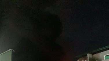 Reportan incendio en una fábrica de zapatos en Catia la noche de este lunes #29Abr (+Videos)