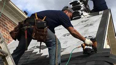 ¿Cómo afecta la ley SB 1718 de Florida a indocumentados?