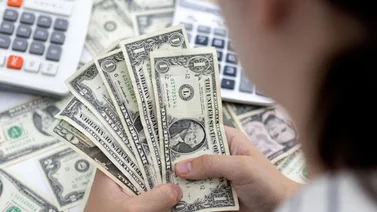 ¿Quién cumple los requisitos para el pago de horas extras en EEUU?