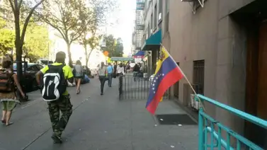 Venezolanos se fueron a los golpes en calle de Nueva York (+VIDEO) Venezolanos se fueron a los golpes en calle de Nueva York (+VIDEO)
