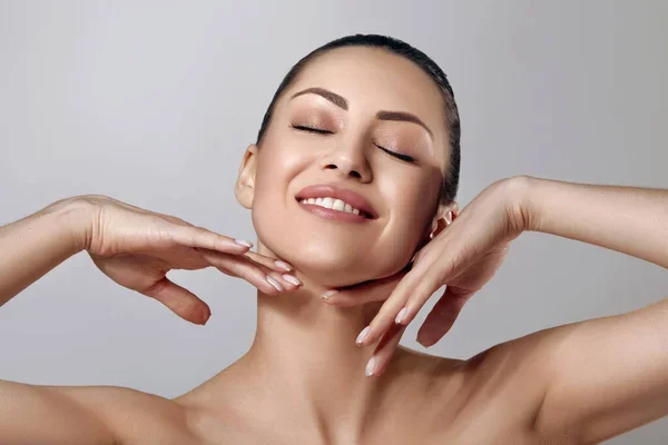 Resalta tu belleza natural con estas siete tendencias de 2024 Resalta tu belleza natural con estas siete tendencias de 2024