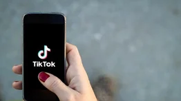 EEUU aprueba proyecto de ley para obligar a vender Tik Tok