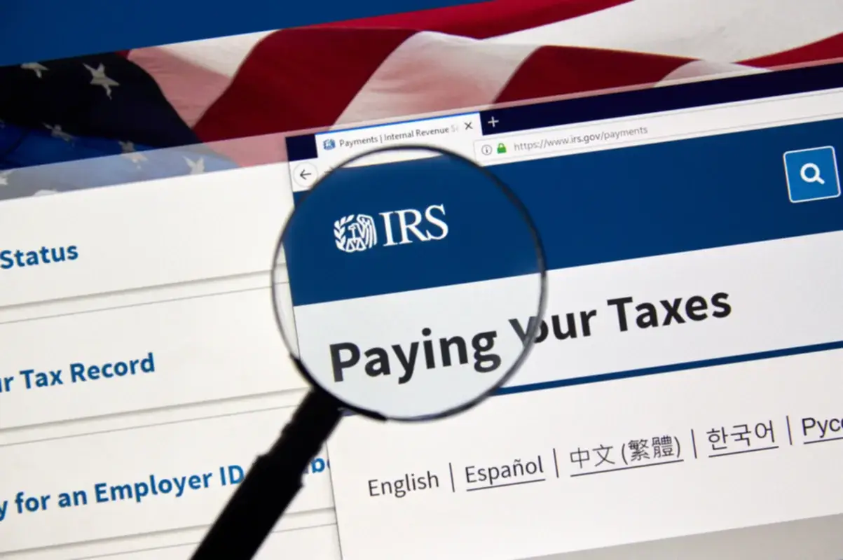 EEUU| ¿Quiénes pueden reclamar el reembolso del IRS por $900? (+Fecha límite)