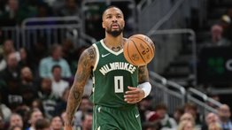 Playoffs NBA: Damian Lillard comanda primer triunfo de los Bucks