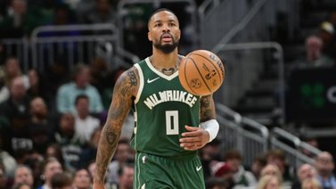Playoffs NBA: Damian Lillard comanda primer triunfo de los Bucks