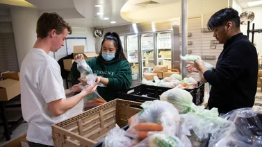 Comida gratis| Repartirán despensa de alimentos en Denver (+Horario)