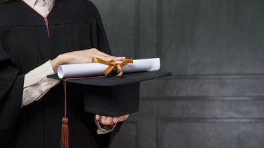 ¿Cómo puedo revalidar mi título venezolano en EEUU? (+Paso a paso)